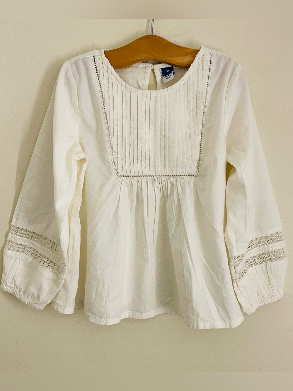Old Navy Girls Pintuck Lace Boho Peasant Top 5T White Long Sleeve NWT